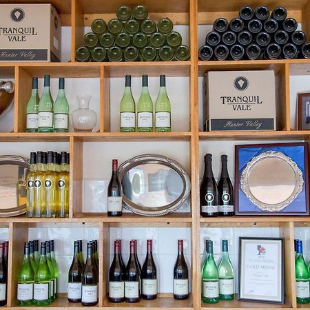 Hotel Tranquil Vale Vineyard Luskintyre Exterior foto