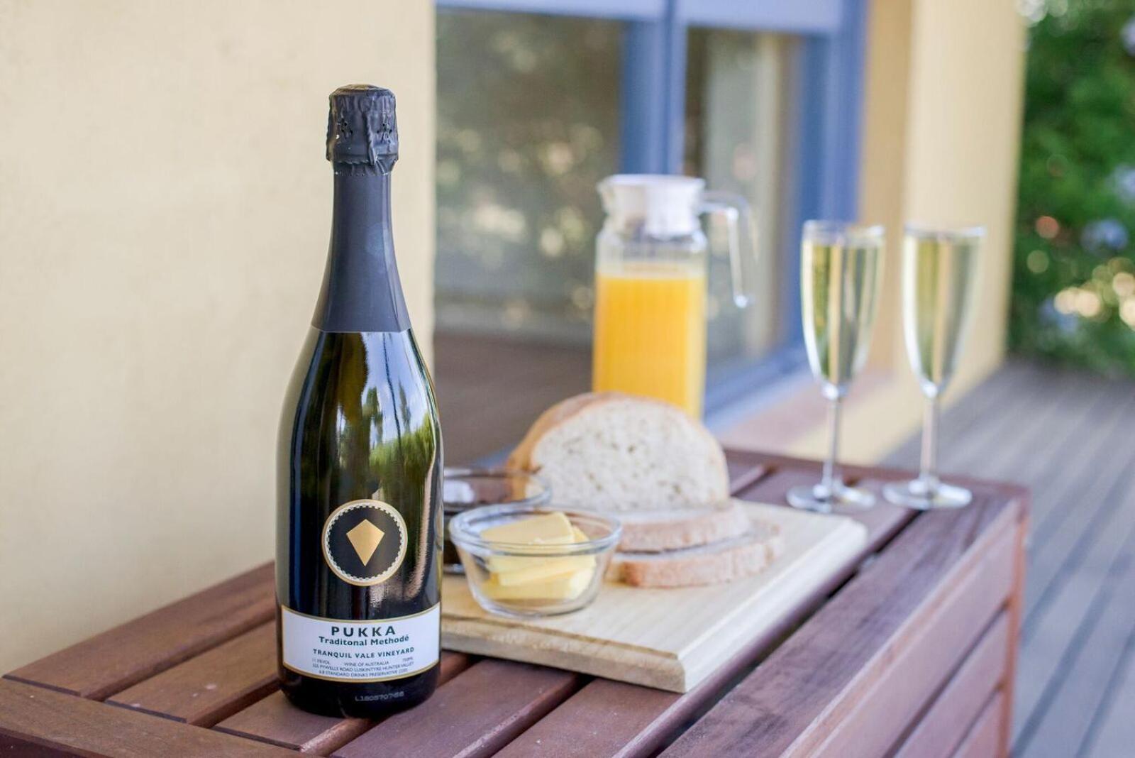 Hotel Tranquil Vale Vineyard Luskintyre Exterior foto