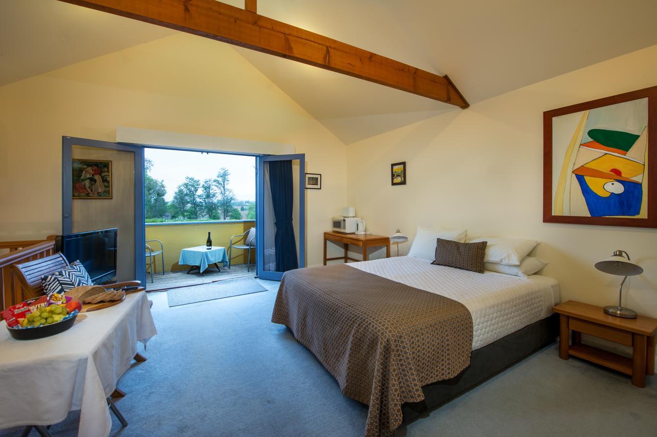 Hotel Tranquil Vale Vineyard Luskintyre Exterior foto